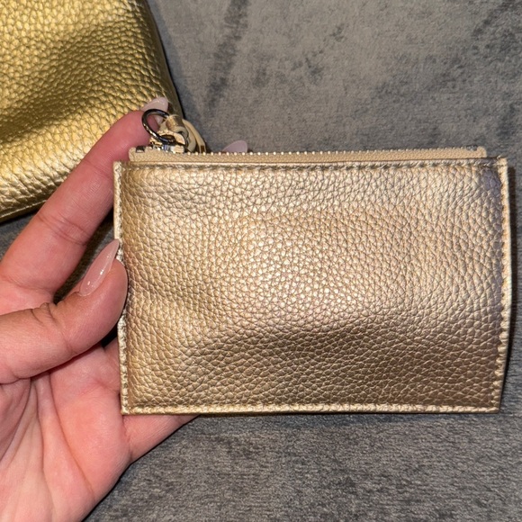 EXPRESS- Gold Textured Clutch Set - Picture 12 of 17